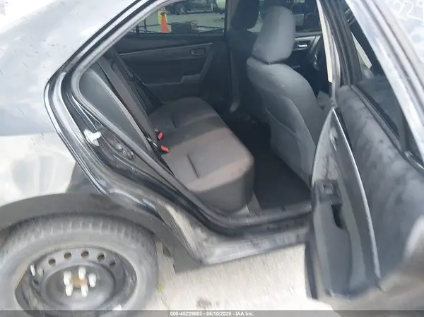 5YFBURHE2KP878149 2019 TOYOTA COROLLA - Image 8