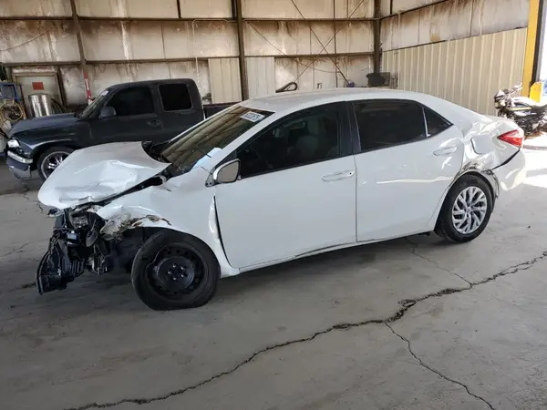 5YFBURHE2KP880113 2019 TOYOTA COROLLA - Image 1