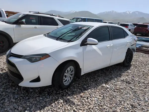 5YFBURHE2KP884100 2019 TOYOTA COROLLA - Image 1