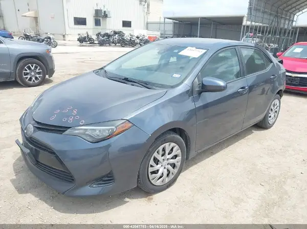 5YFBURHE2KP884503 2019 TOYOTA COROLLA - Image 2
