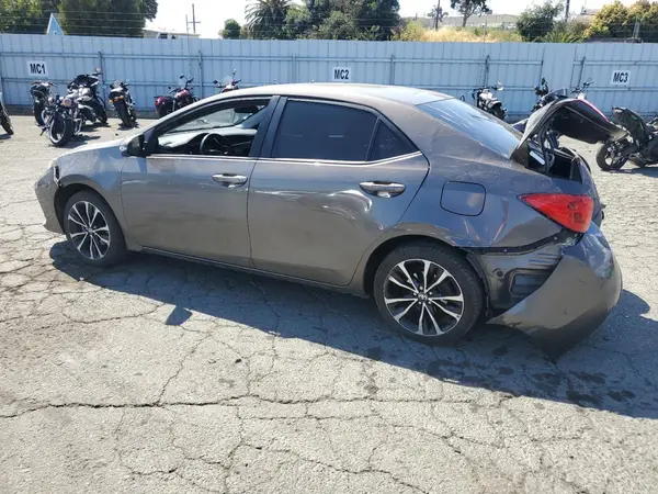 5YFBURHE2KP885666 2019 TOYOTA COROLLA - Image 2