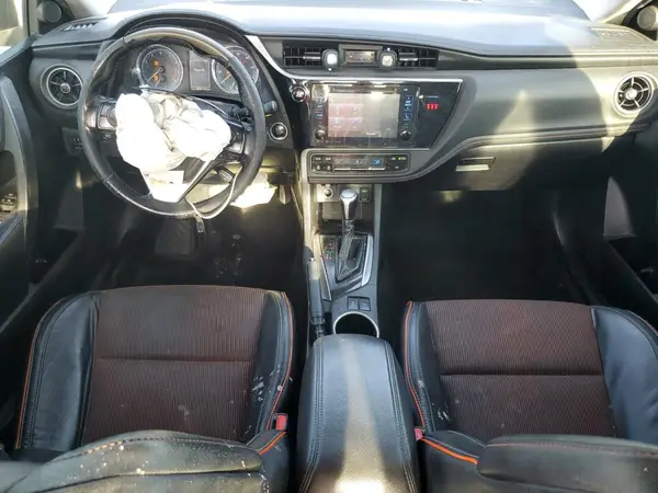 5YFBURHE2KP886526 2019 TOYOTA COROLLA - Image 8