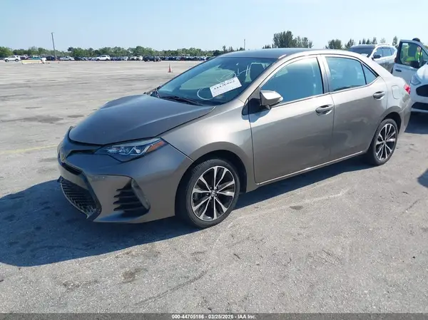 5YFBURHE2KP890124 2019 TOYOTA COROLLA - Image 2