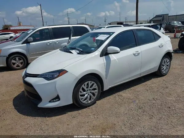 5YFBURHE2KP891113 2019 TOYOTA COROLLA - Image 2