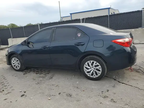 5YFBURHE2KP895243 2019 TOYOTA COROLLA - Image 2