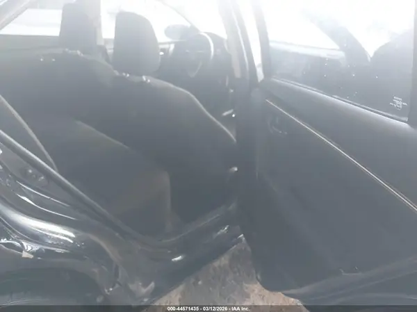 5YFBURHE2KP900523 2019 TOYOTA COROLLA - Image 8