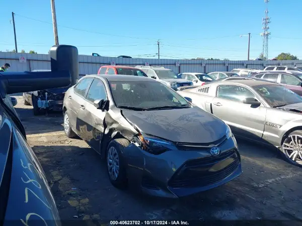5YFBURHE2KP907469 2019 TOYOTA COROLLA - Image 1