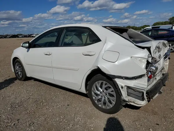5YFBURHE2KP911215 2019 TOYOTA COROLLA - Image 2