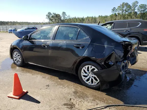 5YFBURHE2KP913630 2019 TOYOTA COROLLA - Image 2