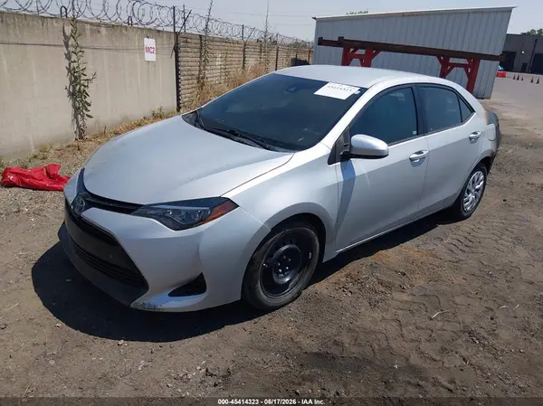 5YFBURHE2KP914860 2019 TOYOTA COROLLA - Image 2