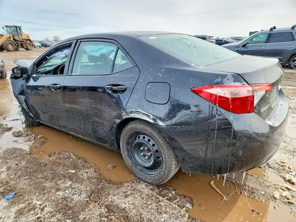 5YFBURHE2KP918598 2019 TOYOTA COROLLA - Image 2