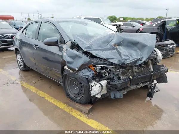 5YFBURHE2KP920495 2019 TOYOTA COROLLA - Image 1