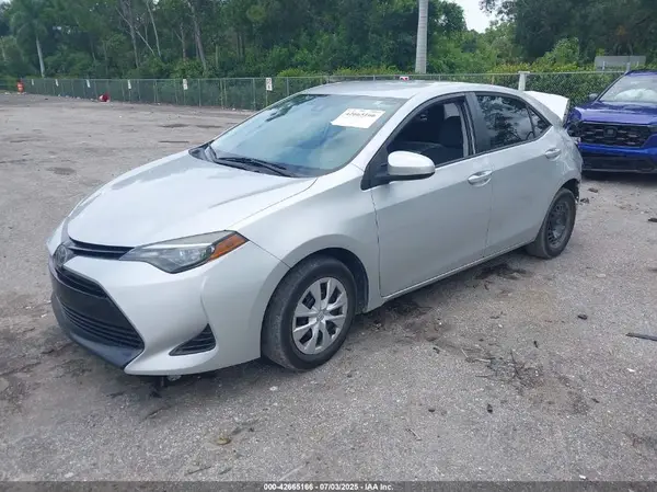 5YFBURHE2KP930007 2019 TOYOTA COROLLA - Image 2