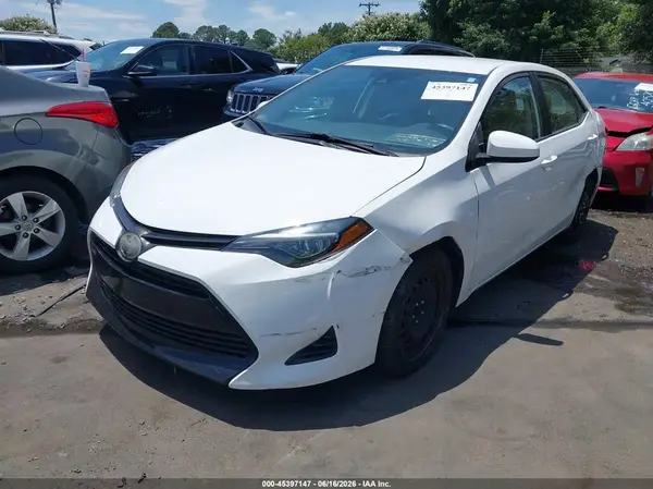 5YFBURHE2KP930797 2019 TOYOTA COROLLA - Image 2