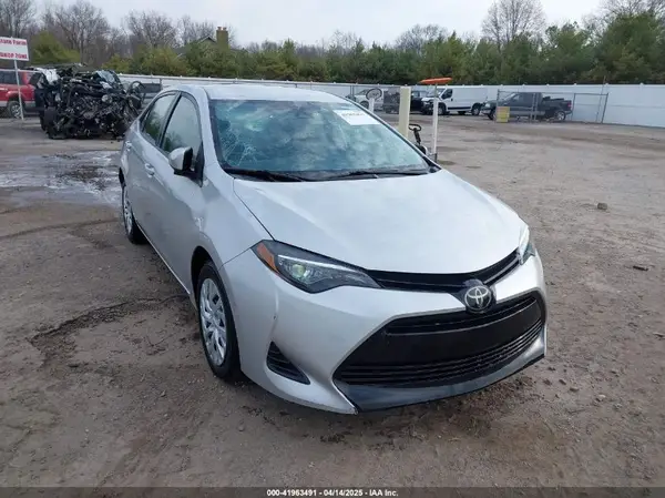 5YFBURHE2KP934042 2019 TOYOTA COROLLA - Image 1