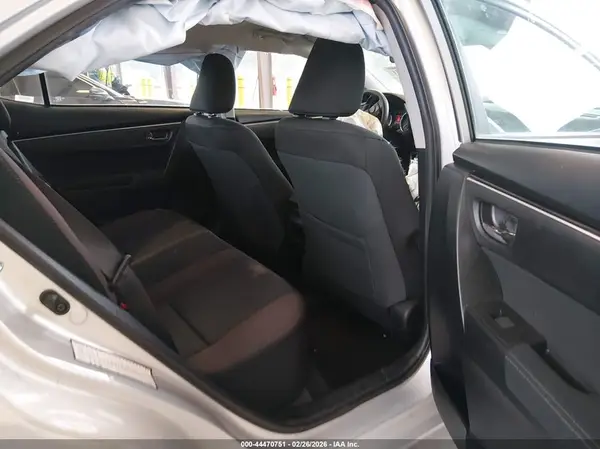 5YFBURHE2KP935143 2019 TOYOTA COROLLA - Image 8