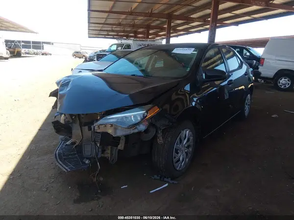 5YFBURHE2KP935546 2019 TOYOTA COROLLA - Image 2