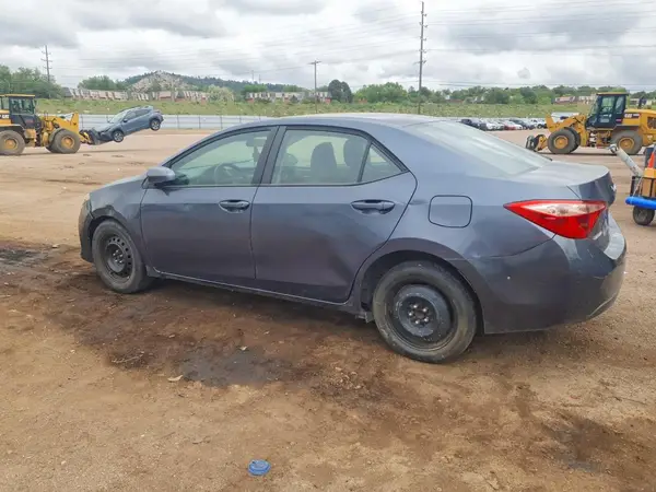 5YFBURHE2KP935935 2019 TOYOTA COROLLA - Image 2