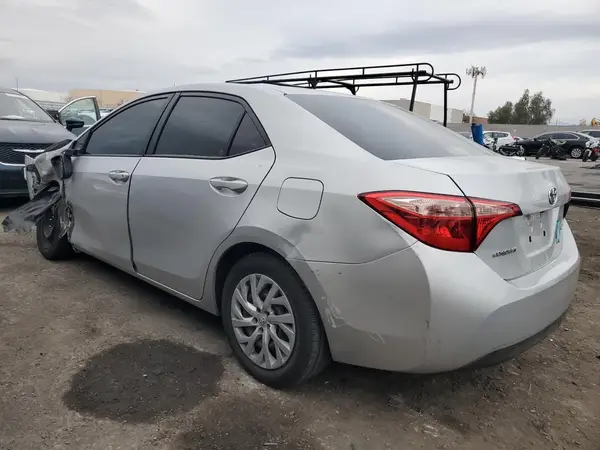 5YFBURHE2KP938012 2019 TOYOTA COROLLA - Image 2