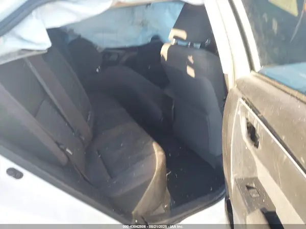5YFBURHE2KP938608 2019 TOYOTA COROLLA - Image 8