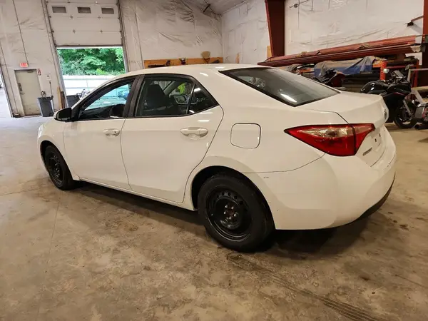 5YFBURHE2KP938642 2019 TOYOTA COROLLA - Image 2