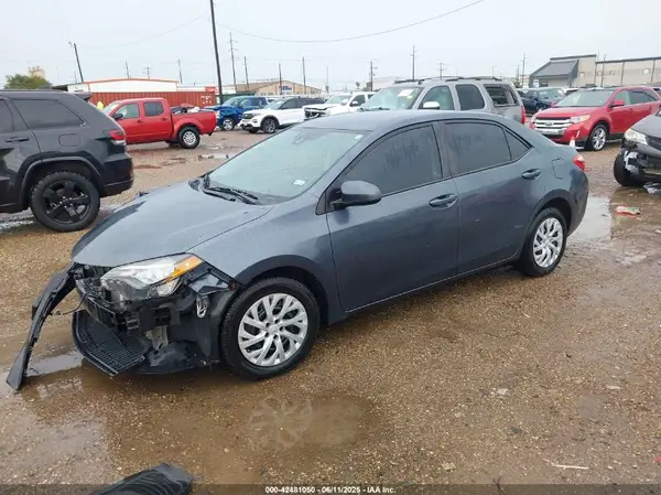 5YFBURHE2KP948247 2019 TOYOTA COROLLA - Image 2