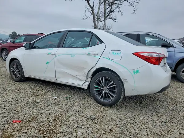 5YFBURHE3GP374104 2016 TOYOTA COROLLA - Image 2