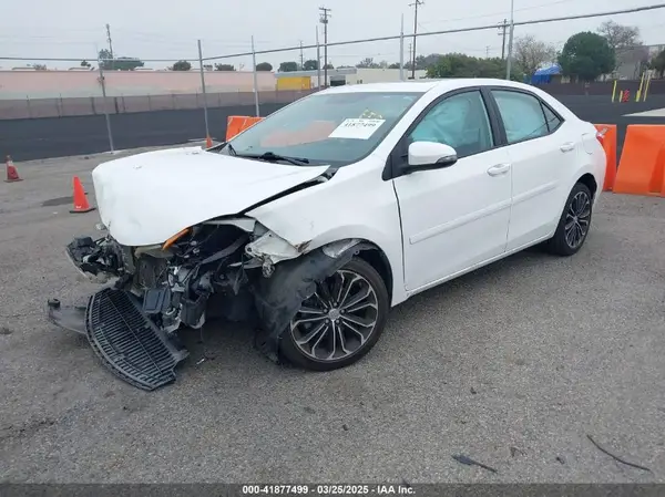5YFBURHE3GP377147 2016 TOYOTA COROLLA - Image 2