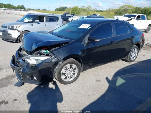 5YFBURHE3GP379299 2016 TOYOTA COROLLA - Image 2