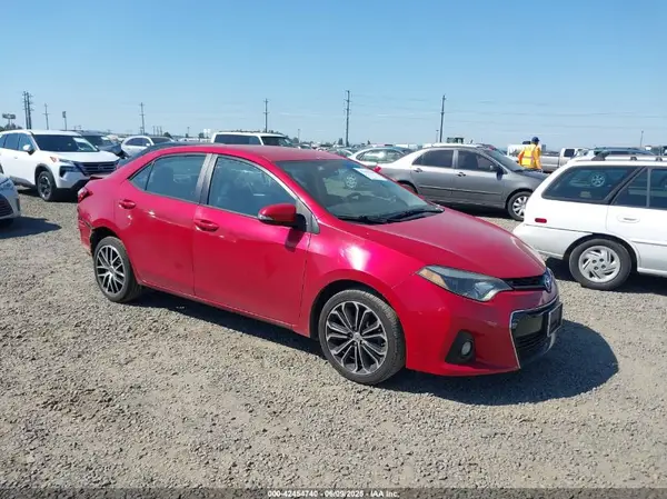 5YFBURHE3GP379805 2016 TOYOTA COROLLA - Image 1