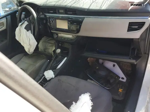 5YFBURHE3GP382705 2016 TOYOTA COROLLA - Image 8