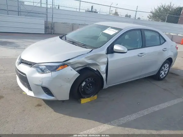 5YFBURHE3GP388942 2016 TOYOTA COROLLA - Image 2