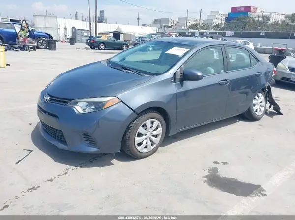 5YFBURHE3GP391145 2016 TOYOTA COROLLA - Image 2