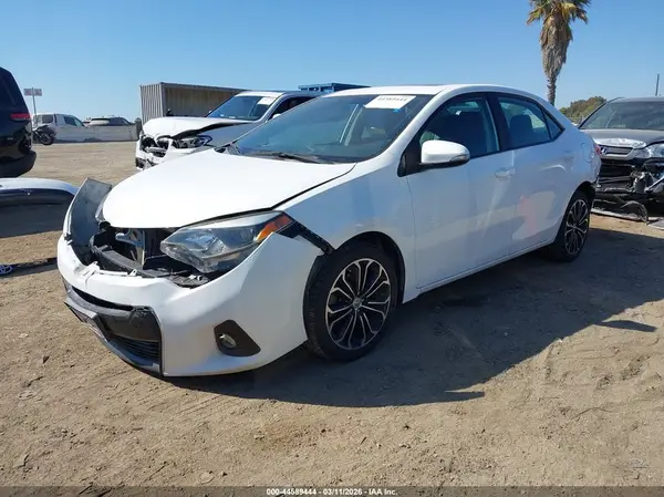 5YFBURHE3GP391212 2016 TOYOTA COROLLA - Image 2