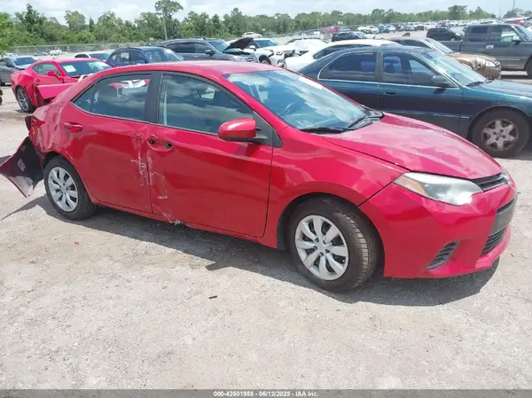 5YFBURHE3GP396717 2016 TOYOTA COROLLA - Image 1