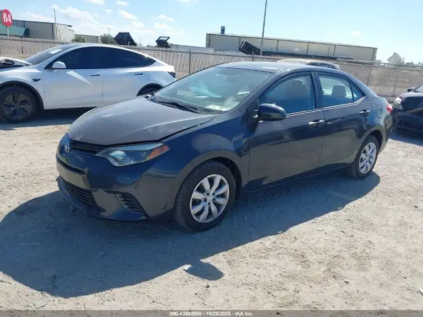 5YFBURHE3GP397463 2016 TOYOTA COROLLA - Image 2