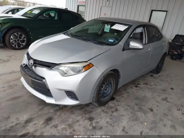5YFBURHE3GP402838 2016 TOYOTA COROLLA - Image 2