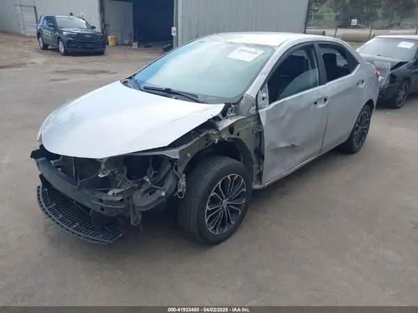5YFBURHE3GP404170 2016 TOYOTA COROLLA - Image 2