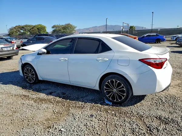 5YFBURHE3GP406565 2016 TOYOTA COROLLA - Image 2