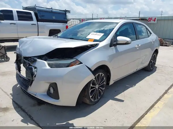 5YFBURHE3GP416688 2016 TOYOTA COROLLA - Image 2