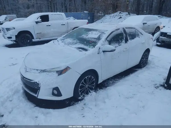5YFBURHE3GP439713 2016 TOYOTA COROLLA - Image 2