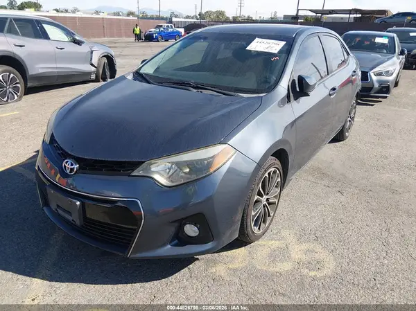 5YFBURHE3GP441459 2016 TOYOTA COROLLA - Image 2