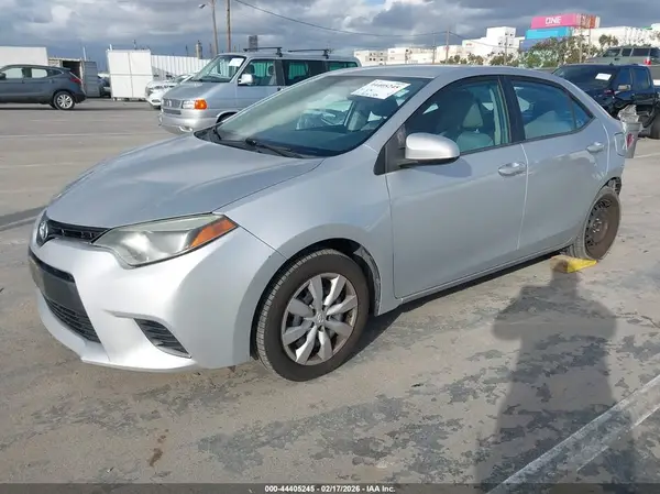 5YFBURHE3GP450310 2016 TOYOTA COROLLA - Image 2