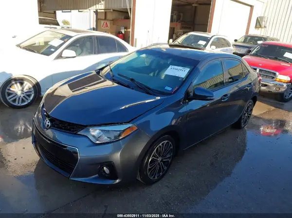5YFBURHE3GP454504 2016 TOYOTA COROLLA - Image 2
