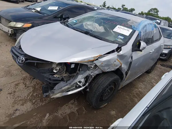5YFBURHE3GP458567 2016 TOYOTA COROLLA - Image 2