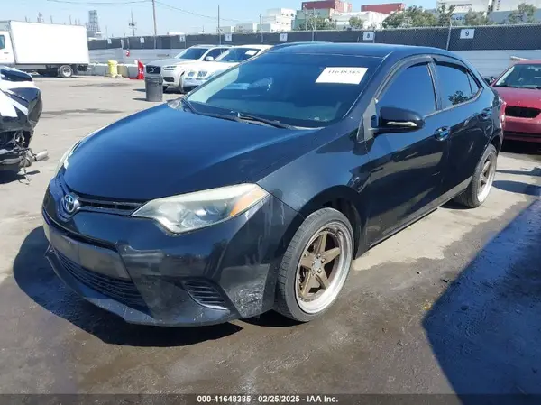 5YFBURHE3GP458780 2016 TOYOTA COROLLA - Image 2