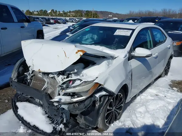 5YFBURHE3GP460075 2016 TOYOTA COROLLA - Image 2
