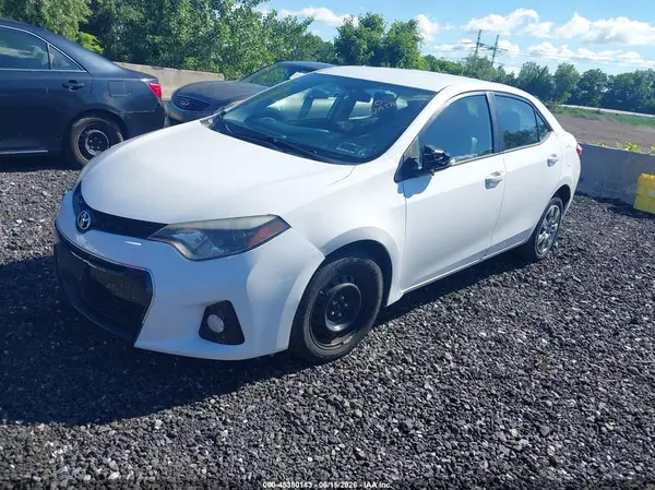5YFBURHE3GP461288 2016 TOYOTA COROLLA - Image 2