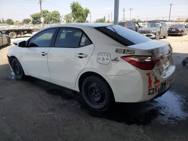 5YFBURHE3GP463252 2016 TOYOTA COROLLA - Image 2