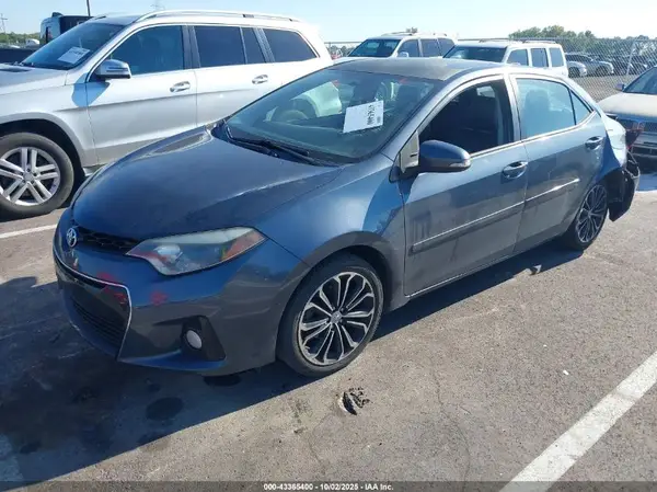 5YFBURHE3GP463364 2016 TOYOTA COROLLA - Image 2
